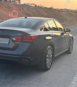 نيسان ألتيما